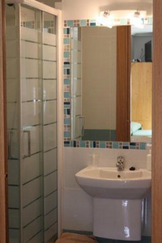 Hostal Valle Del Iregua Albelda De Iregua Стая снимка