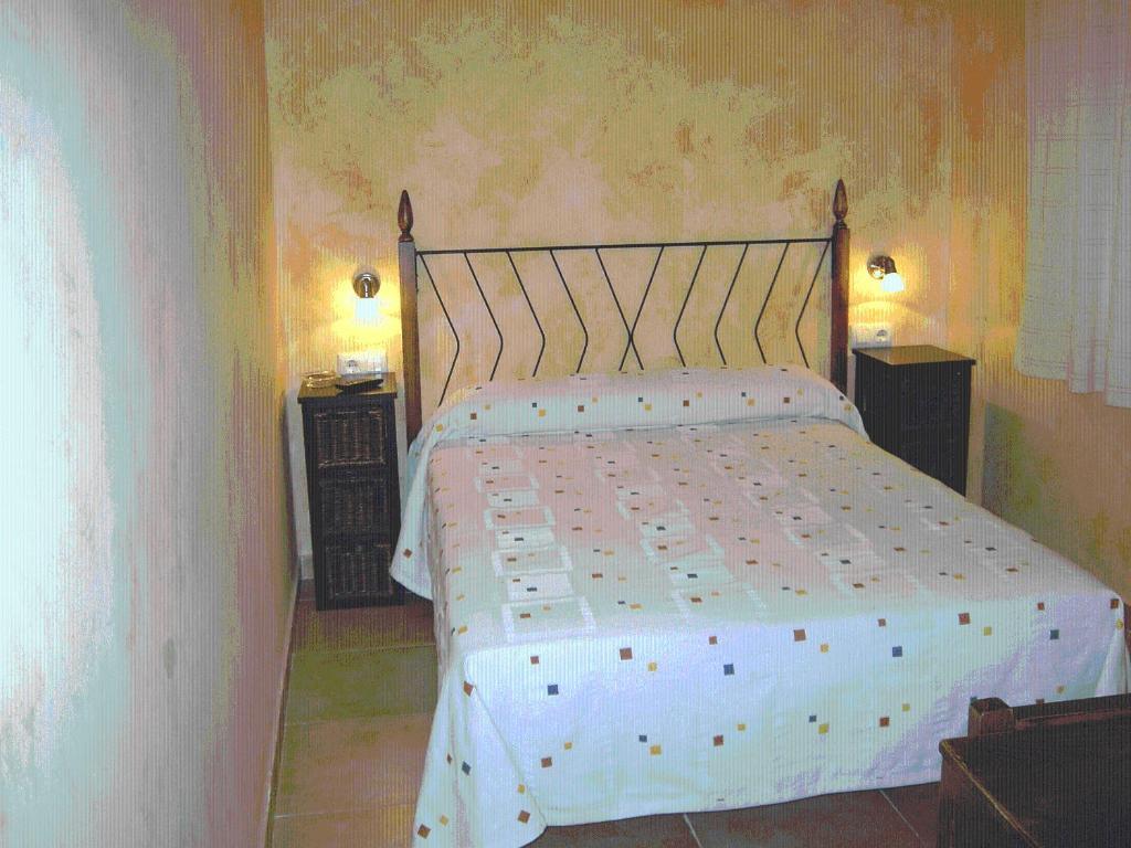 Hostal Valle Del Iregua Albelda De Iregua Стая снимка